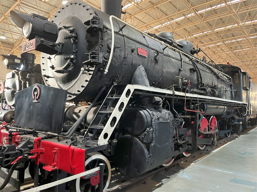 解放型2121号 蒸汽机车