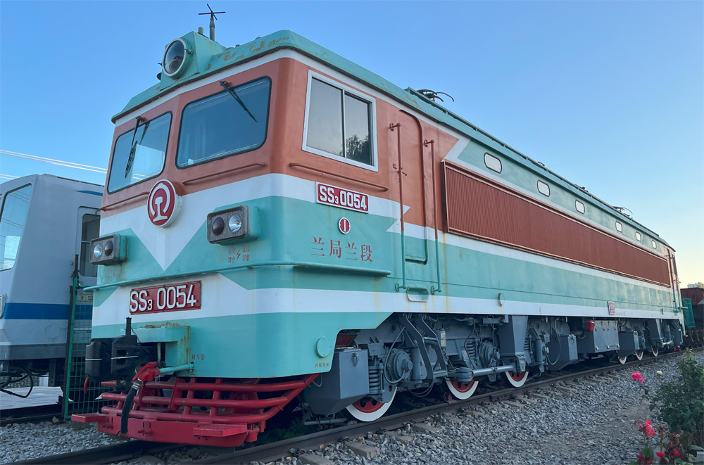 韶山3型0054号 电力机车