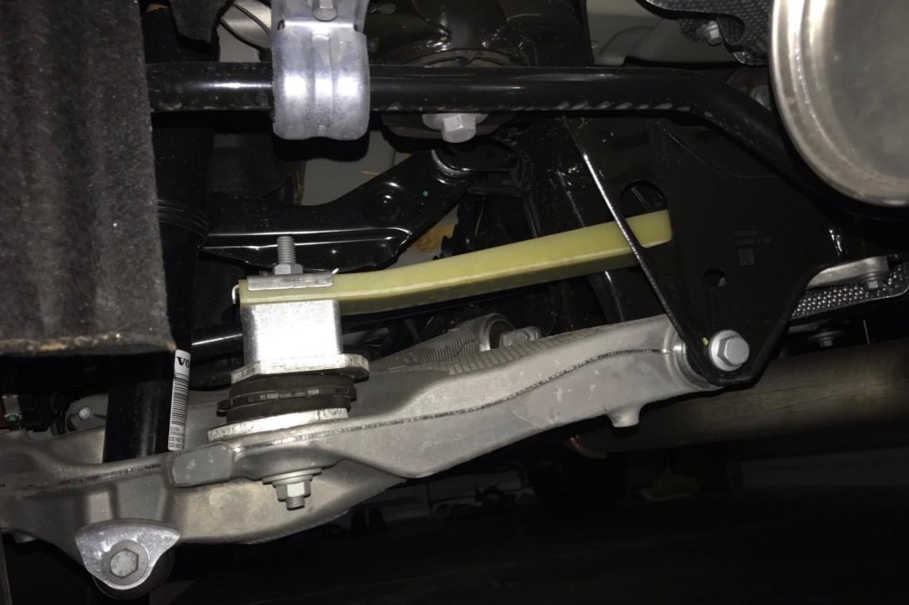 沃尔沃-S60-叶片弹簧