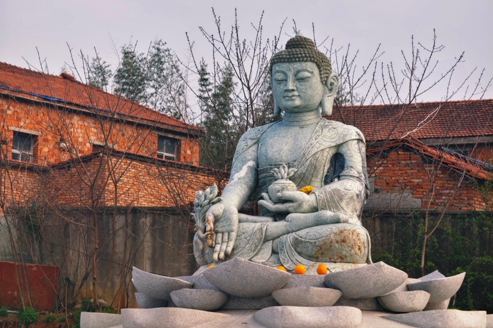 武汉江夏莲华寺-佛主正面